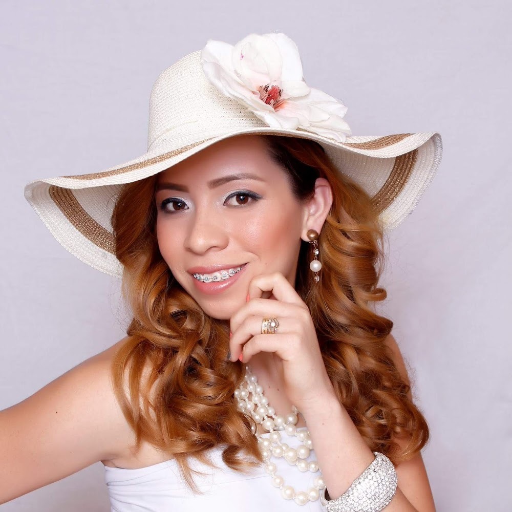 Meet your Posher, Ivette